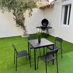 Les Jardins Marseillais 1- 4 Personnes - Plages Calanques- Stade Vélodrome - Hôpital La Timone Appartement
